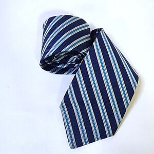 Brooks Brothers 346 Blue Striped Necktie Tie 3.25" x 59"